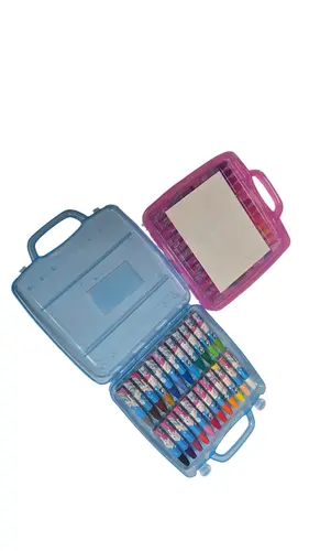 24 צבעים במארז